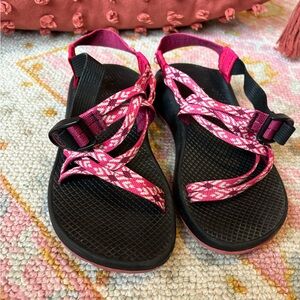 pink chacos